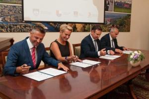 Podpis dogovorov o sodelovanju Lendava - EPK 2025