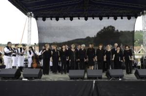 Kulturna dediščina v pesmi in plesu