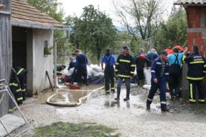 Poplave in narasle vode