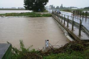 Poplave in narasle vode