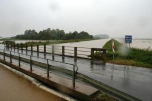 Poplave in narasle vode