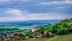 Lendava skozi foto objektiv