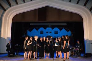 Strokovni posvet in koncert na letnem odru