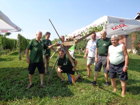 236566019_1981745358642821_4126161411651468244_n