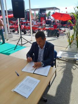 -4795963427261925382