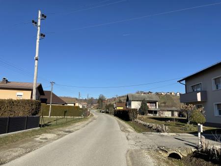 IMG-47d4ccab69f04116cb41809fc1af4134-V