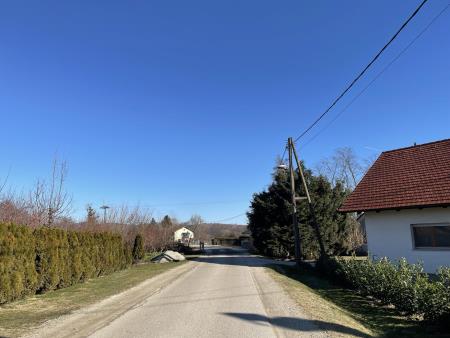 IMG-f6dd32bf33cde391c24809eccf838f0a-V