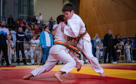 409530832_915153733378692_1639451147751677180_n