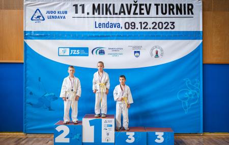 409536458_915154876711911_8133750474919227830_n