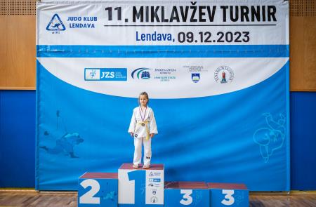 409617955_915154716711927_157049115104961519_n