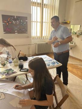 Messenger_creation_3d75c33d-1cd8-457d-8d27-d1c04749319e