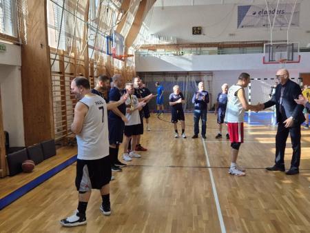 466741052_122120248400551228_5068305573577701302_n