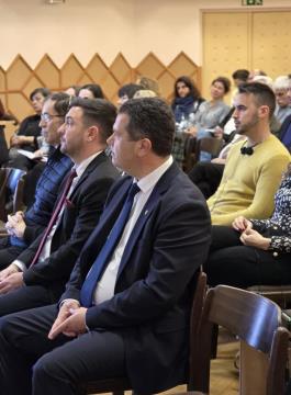 469739566_594438459759627_9080479695140079656_n