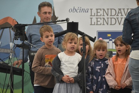 498637691_705866018616870_8895209219132536257_n