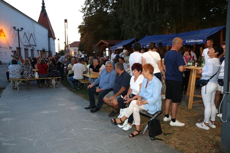 540624406_783059664230838_4489483330292438791_n