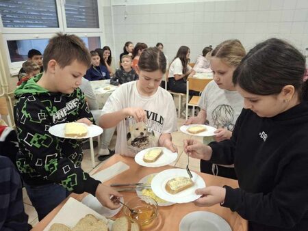 Resized_20251121_075820-980x735